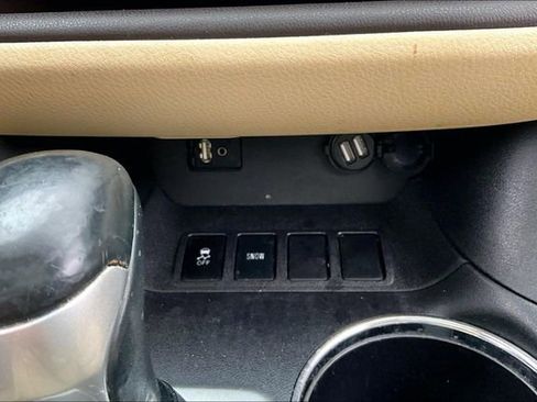 Used 2016 Toyota Highlander Limited image 33