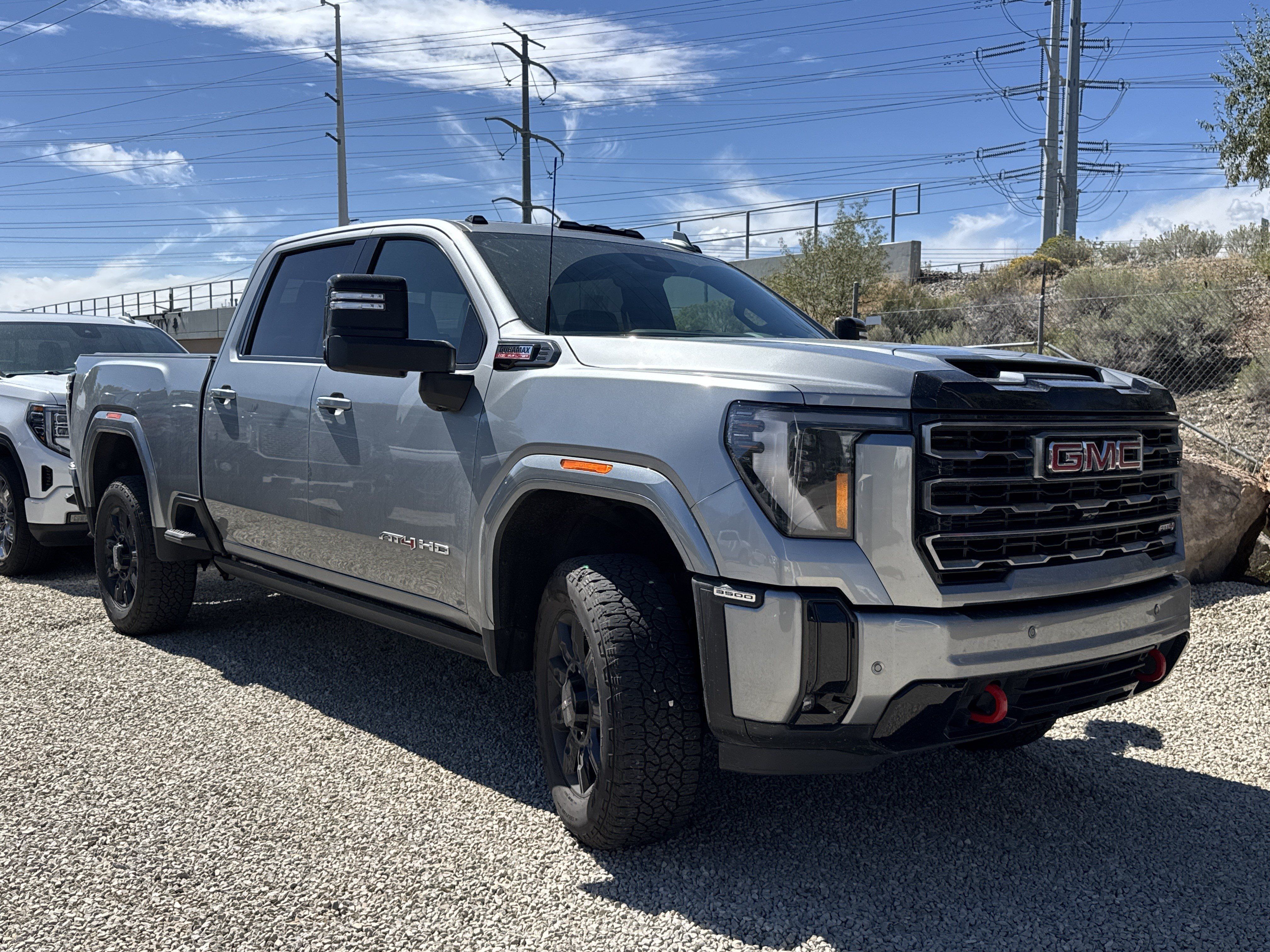Used 2025 GMC Sierra 3500 AT4 w/ AT4 Premium Plus Package AWD/4WD image 2