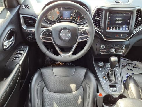 Used 2022 Jeep Cherokee Latitude Lux image 3