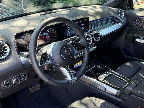 New 2026 Mercedes-Benz GLB 250 image 21