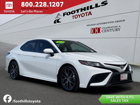 Certified 2024 Toyota Camry SE AWD/4WD image 1
