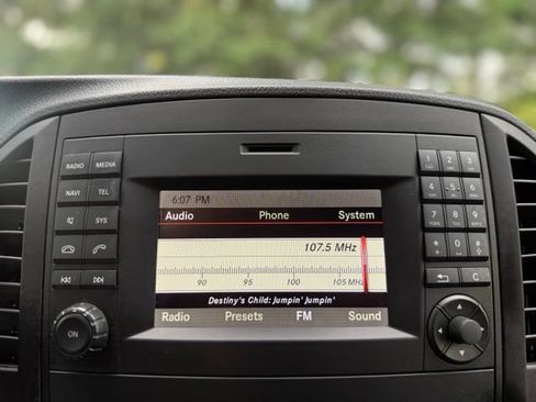 Used 2020 Mercedes-Benz Metris image 28