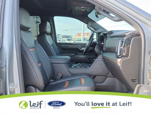 Used 2024 GMC Sierra 2500 AT4 w/ Technology Package image 38