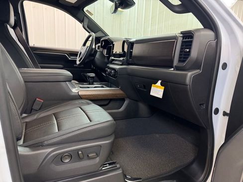 New 2026 Chevrolet Silverado 1500 High Country w/ Technology Package AWD/4WD image 27