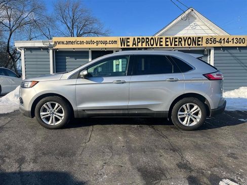 Used 2019 Ford Edge SEL w/ Equipment Group 201A image 4