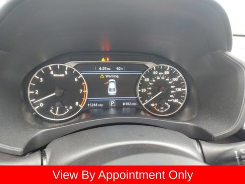 Used 2025 Nissan Altima 2.5 SR FWD image 2