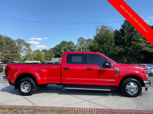 Used 2022 Ford F350 XLT w/ XLT Value Package image 8