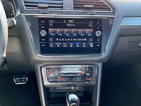 Used 2024 Volkswagen Tiguan SEL R-Line AWD/4WD image 20