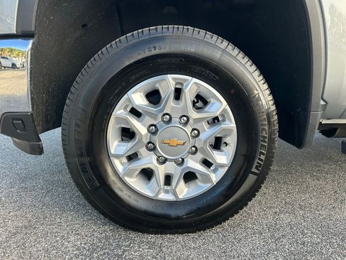 Used 2025 Chevrolet Silverado 2500 LTZ w/ LTZ Plus Package AWD/4WD image 10