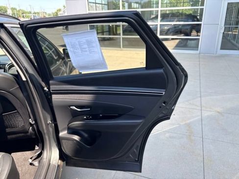 Used 2024 Hyundai Tucson Limited AWD/4WD image 30