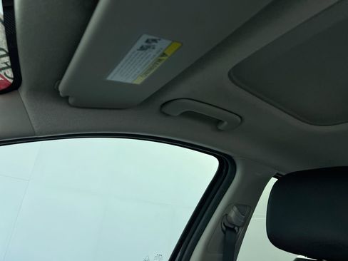 Certified 2023 Kia Niro Wave image 16