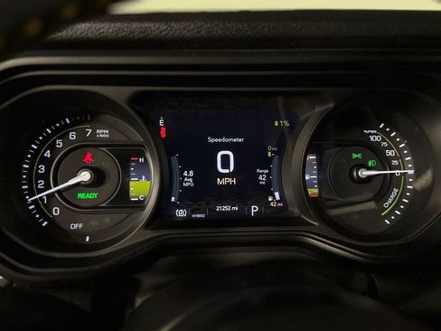 Used 2024 Jeep Wrangler Unlimited AWD/4WD image 16