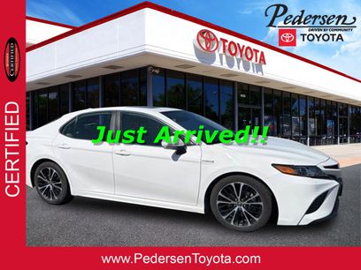Certified 2019 Toyota Camry SE w/ Sunroof Package