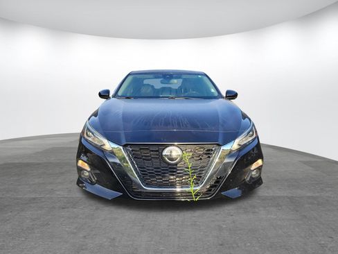 Used 2019 Nissan Altima 2.0 Edition One FWD image 2