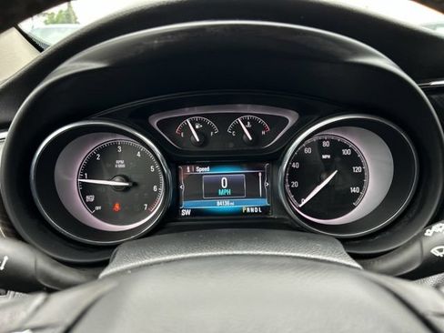 Used 2019 Buick Envision Essence AWD/4WD image 34