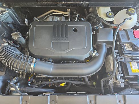 Used 2025 Chevrolet Blazer LT FWD image 29