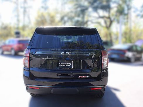 Used 2022 Chevrolet Suburban RST image 8