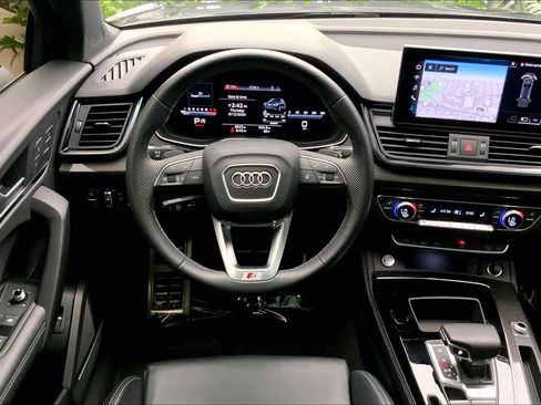 Used 2023 Audi SQ5 Premium Plus w/ Premium Plus Package AWD/4WD image 6