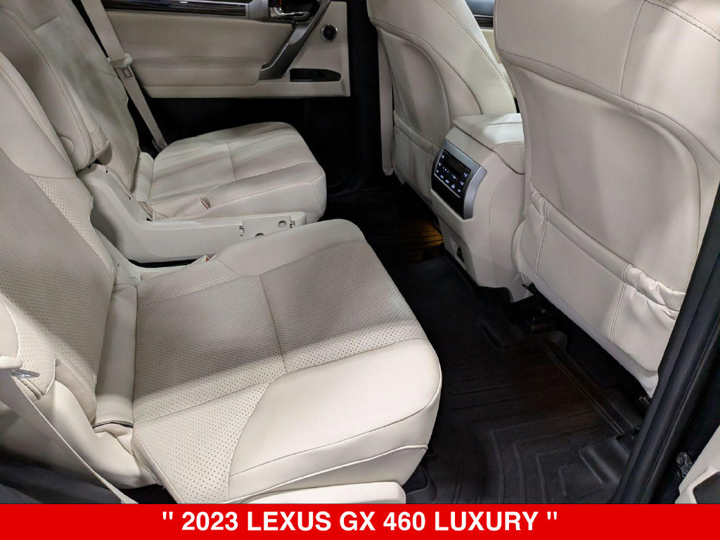 Used 2023 Lexus GX 460 Luxury w/ Sport Design Package AWD/4WD image 33