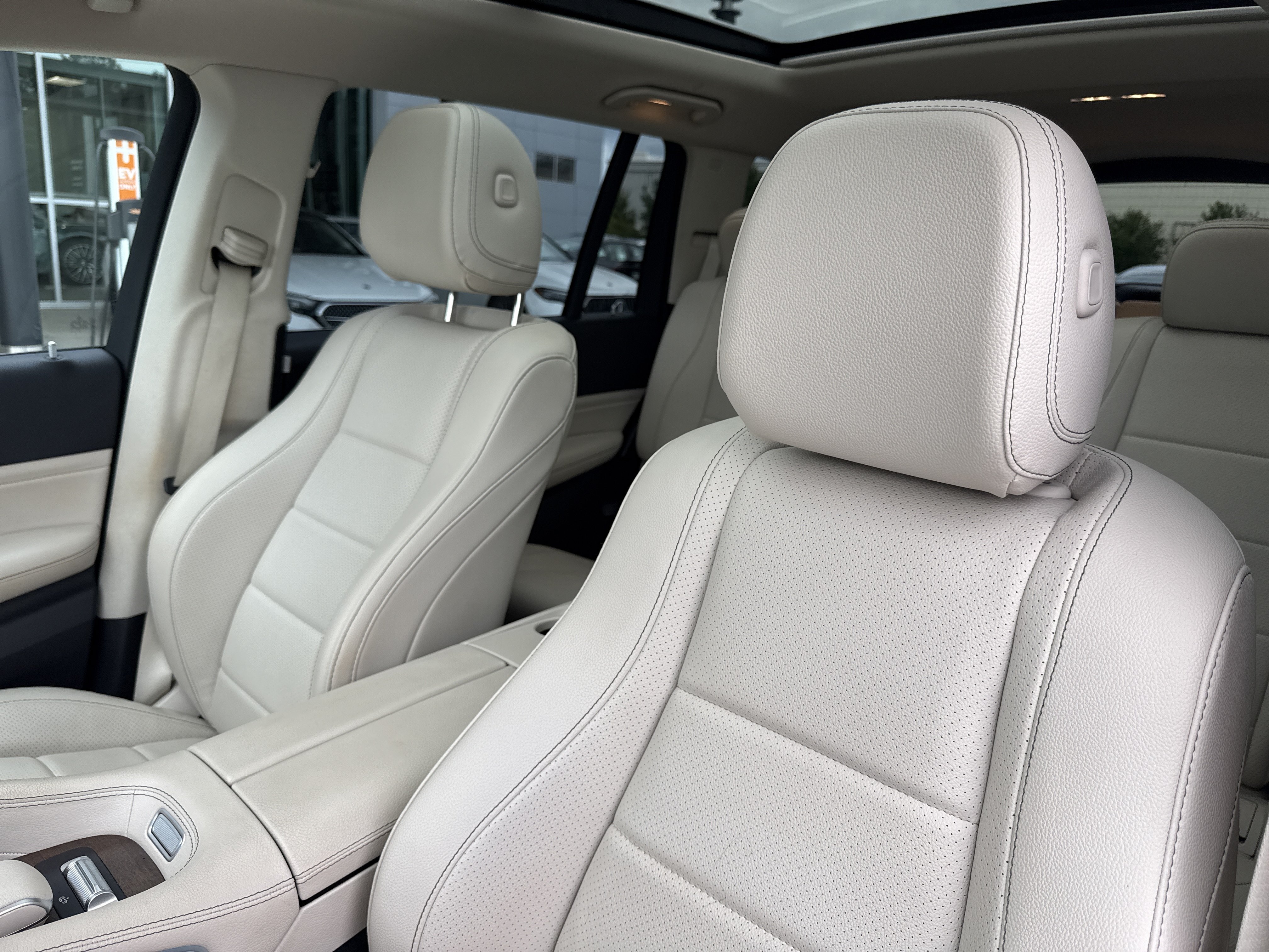 Certified 2022 Mercedes-Benz GLS 450 4MATIC image 22