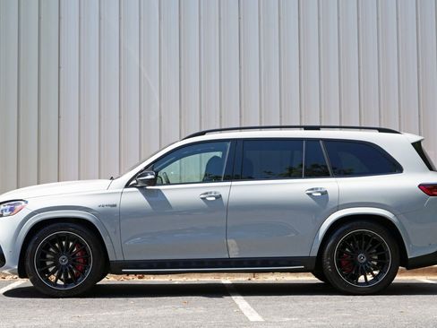 Used 2024 Mercedes-Benz GLS 63 AMG 4MATIC image 10