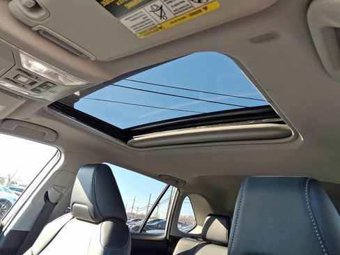 Used 2023 Toyota RAV4 XLE Premium image 15