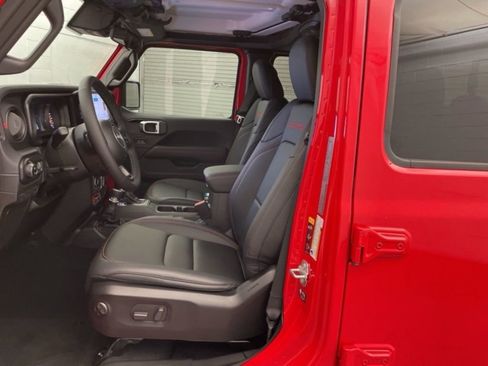 New 2025 Jeep Gladiator Rubicon w/ Safety Group image 16