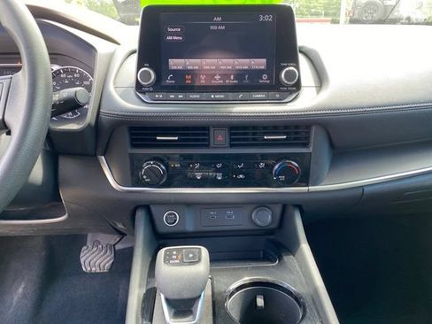 Used 2023 Nissan Rogue S AWD/4WD image 25