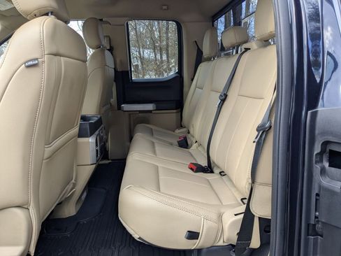 Used 2021 Ford F350 Lariat w/ Chrome Package image 27