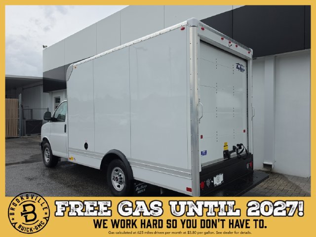 New 2026 GMC Savana 3500 w/ Power Convenience Package RWD image 5
