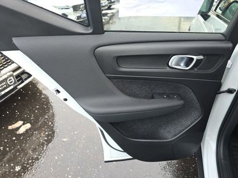 Certified 2024 Volvo XC40 Recharge Ultimate w/ Protection Package Premier image 22