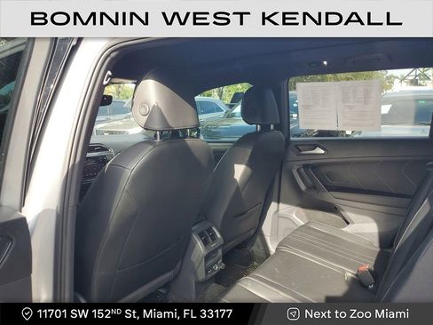 Used 2022 Volkswagen Tiguan SE R-Line image 16