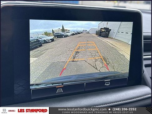 Used 2023 GMC Yukon XL SLT AWD/4WD image 31