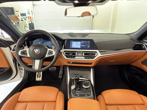 Used 2023 BMW 430i Convertible w/ M Sport Package image 28