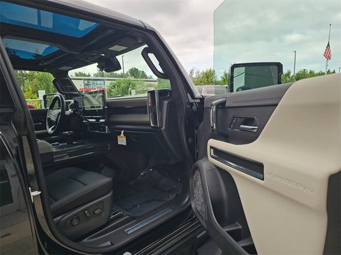 New 2026 GMC Hummer EV SUV image 12