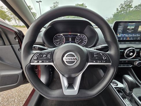 Used 2023 Nissan Sentra SV image 10