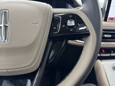 Used 2023 Lincoln Aviator 2WD w/ Premium Package image 23