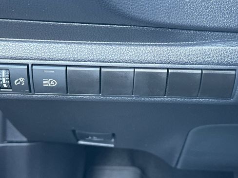 Used 2025 Toyota Corolla XSE image 39