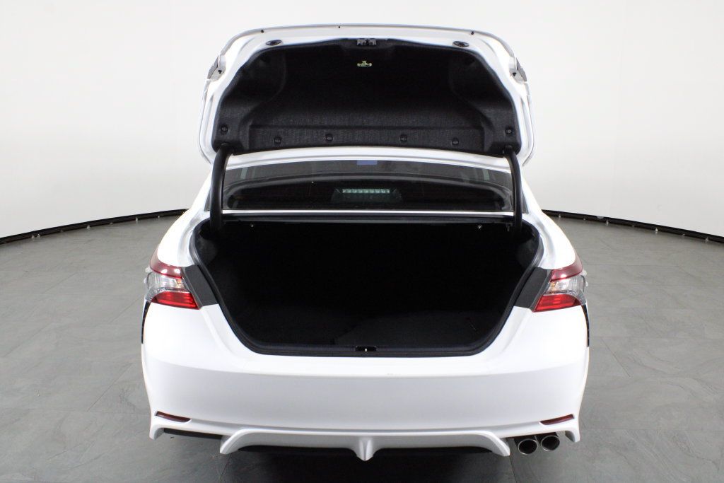 Used 2023 Toyota Camry SE FWD image 15