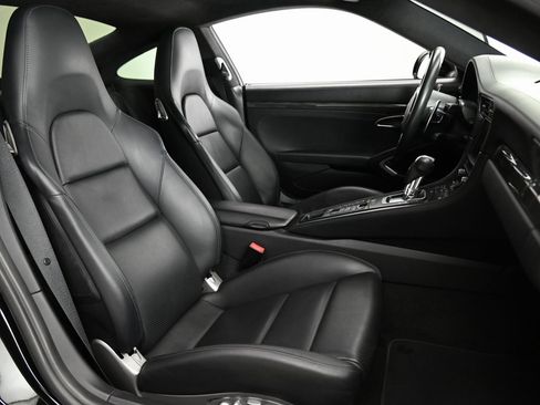Used 2014 Porsche 911 Turbo S image 7