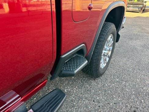 Used 2025 Chevrolet Silverado 3500 LTZ w/ LTZ Premium Package image 2