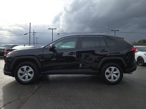 Used 2025 Toyota RAV4 LE image 4