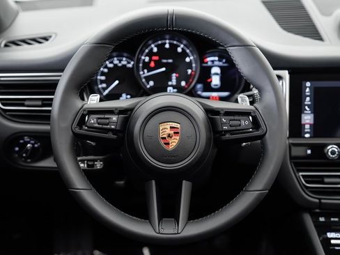 New 2025 Porsche Macan image 12