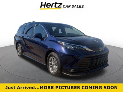 Used 2025 Toyota Sienna XLE