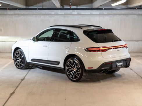 Certified 2026 Porsche Macan AWD/4WD image 3