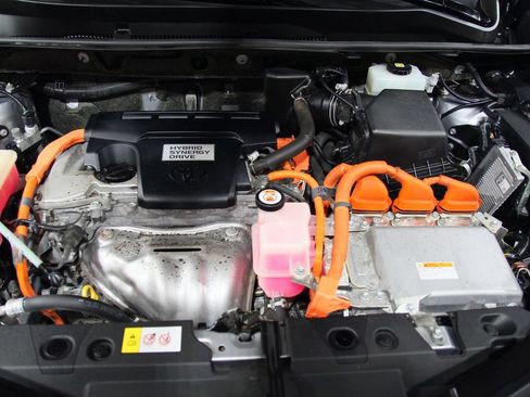 Used 2018 Toyota RAV4 XLE AWD/4WD image 29