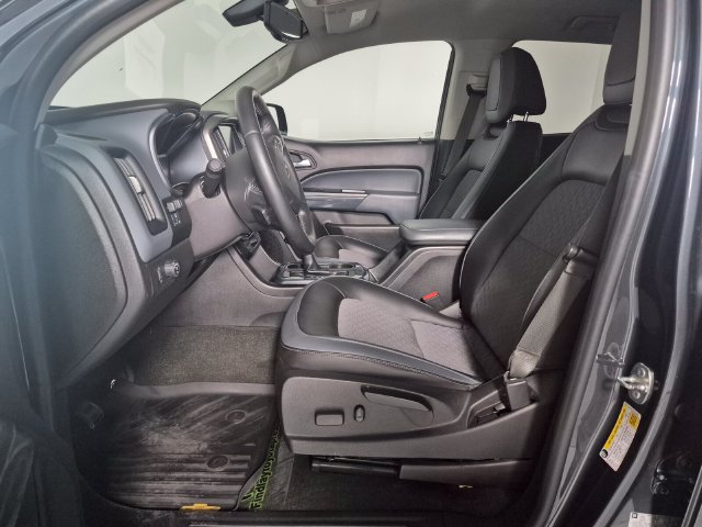 Used 2018 Chevrolet Colorado Z71 RWD image 15