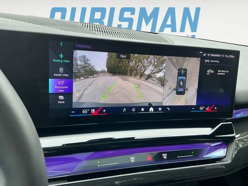 Used 2024 BMW i5 eDrive40i image 21