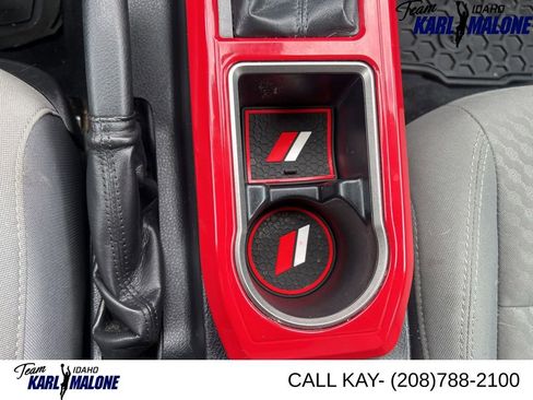 Used 2020 Toyota Tacoma TRD Off-Road AWD/4WD image 33