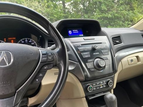 Used 2013 Acura ILX w/ Premium Package FWD image 28
